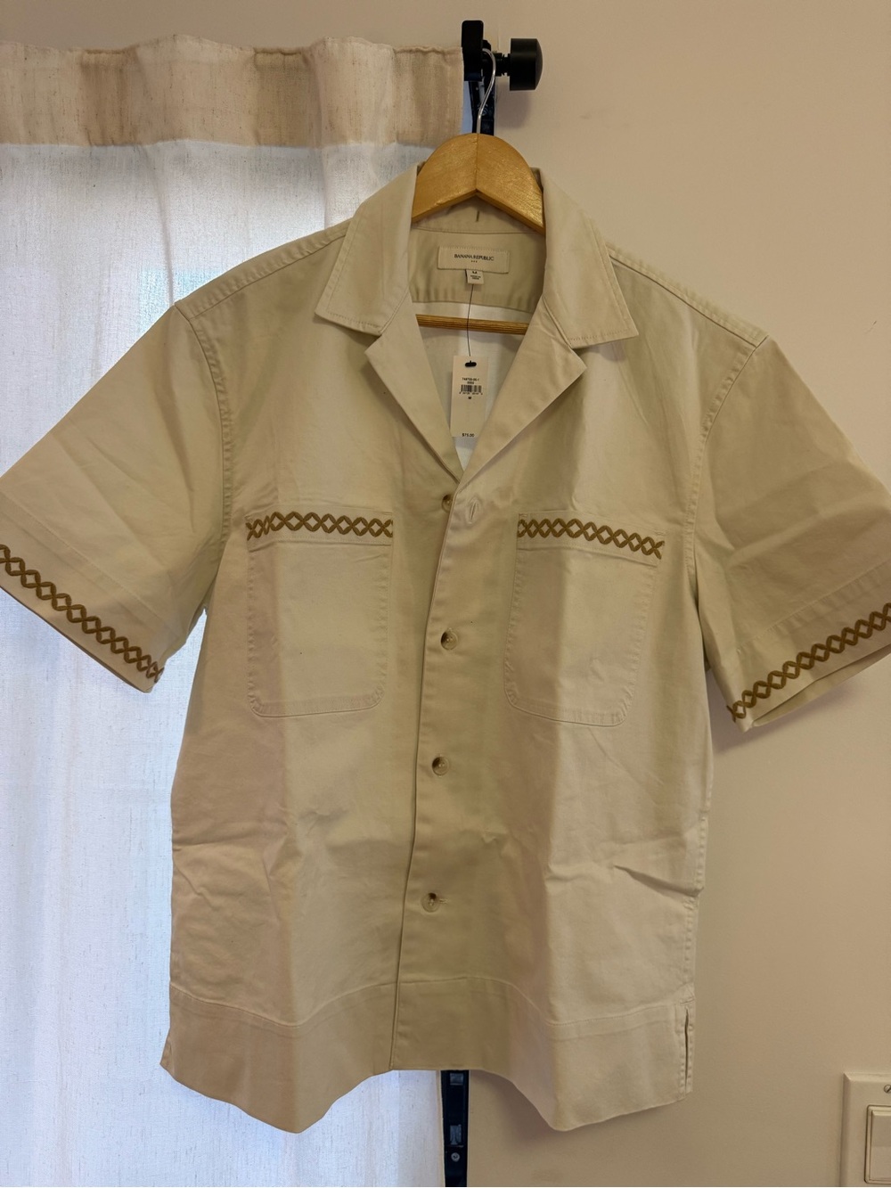 Banana Republic Men's Short-Sleeve Camp Shirt in Light Cream with Embroidery